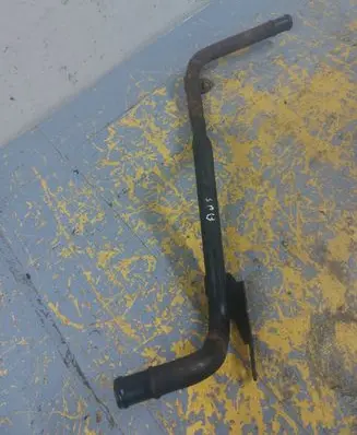 Volkswagen Touran I Coolant pipe/hose