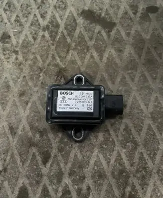 Audi A6 S6 C5 4B ESP acceleration yaw rate sensor 8E0907637A 0265005245