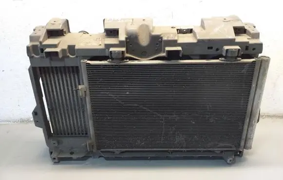 Peugeot 3008 I Coolant radiator