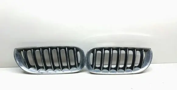 BMW X3 E83 Front bumper upper radiator grill 3402910 51133402910