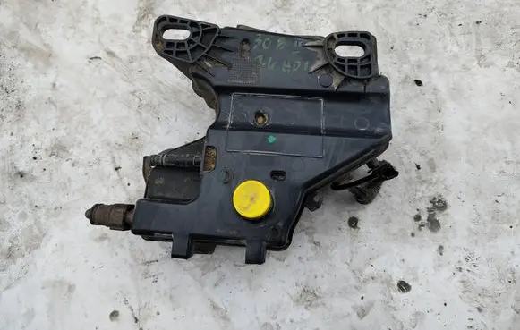 Peugeot 308 FAP fluid tank 9800323280