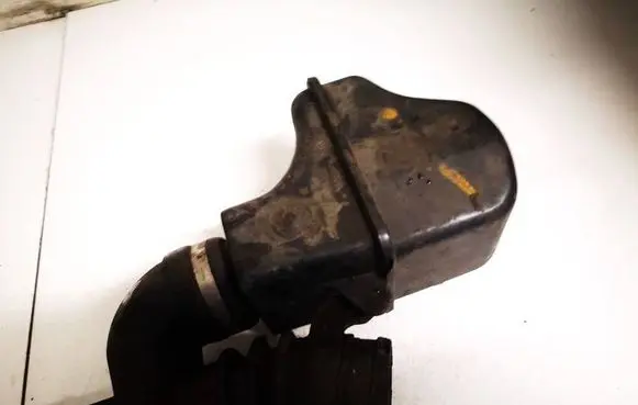 Intake resonator