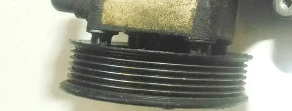 Opel Vectra B Power steering pump pulley 90528666 20644