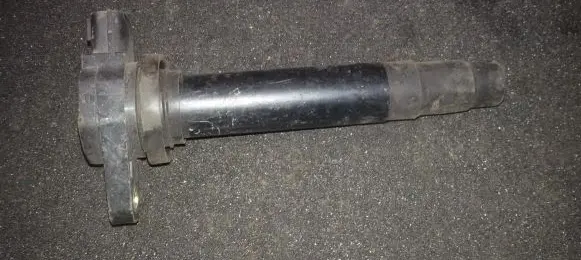 High voltage ignition coil