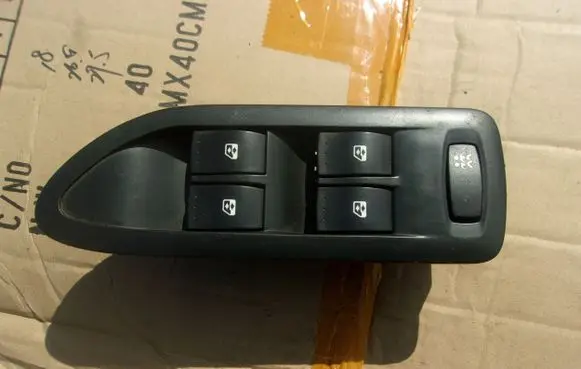 Renault Vel Satis Tailgate/trunk/boot open switch 