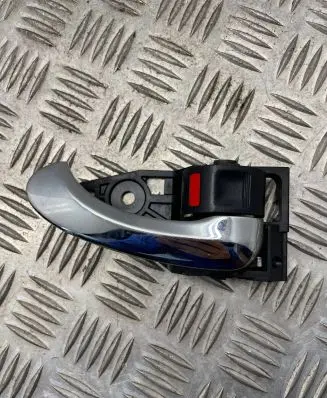 Toyota RAV 4 (XA30) Front door interior handle