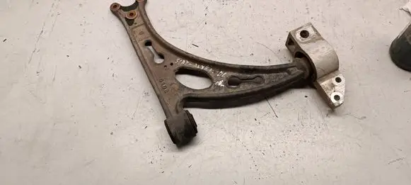Seat Altea XL Front lower control arm/wishbone 
