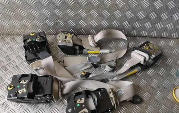 Jaguar XJ X308 Front seatbelt HNF7054AA HNF7011AA HNF7067AA