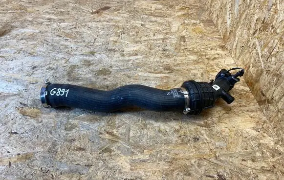 Porsche Panamera (971) Intercooler hose/pipe 971145708BK