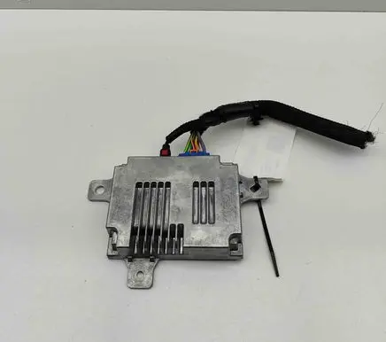 Opel Astra L Sound amplifier 9831389780