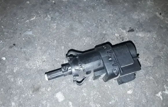 Volvo S80 Brake pedal sensor switch 3M5T13480