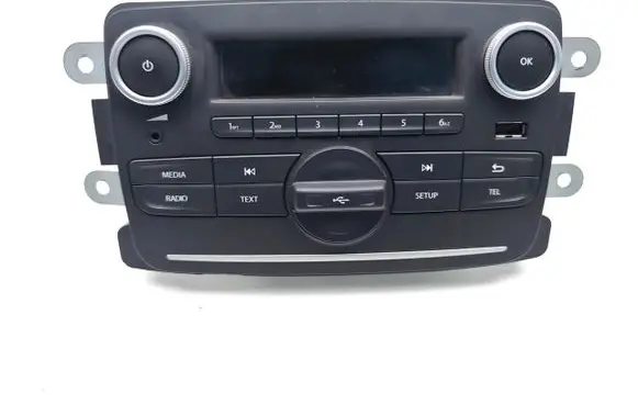 Radio/CD/DVD/GPS head unit