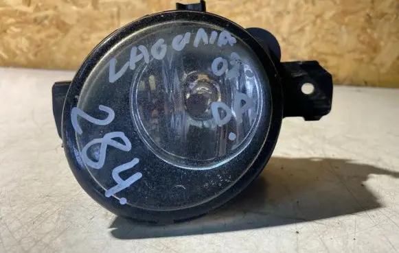 Renault Laguna II Front fog light 8200002470 89201781 09201781