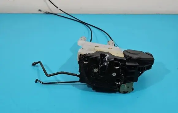 Hyundai Tucson JM Front door lock IMPRK1369716
