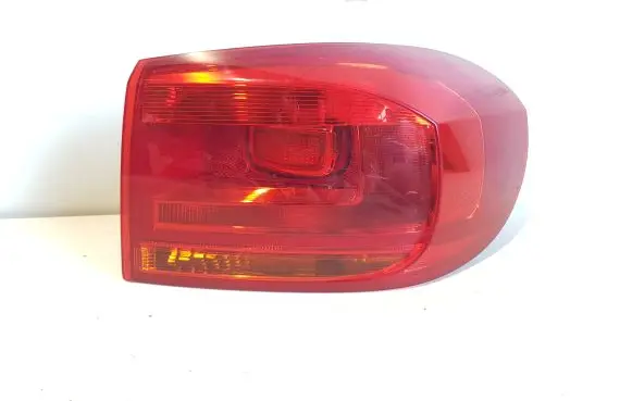 Volkswagen Tiguan Rear/tail lights