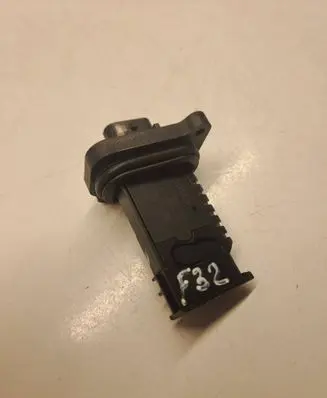 BMW 4 F32 F33 Mass air flow meter 7602038 0280218266