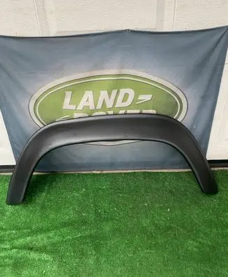 Land Rover Defender Front arch trim SX001US1