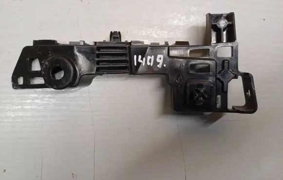 Suzuki SX4 S-Cross Rear bumper mounting bracket 7173161M0