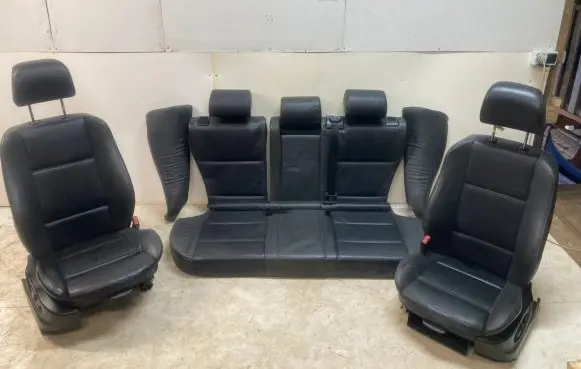 Seat set