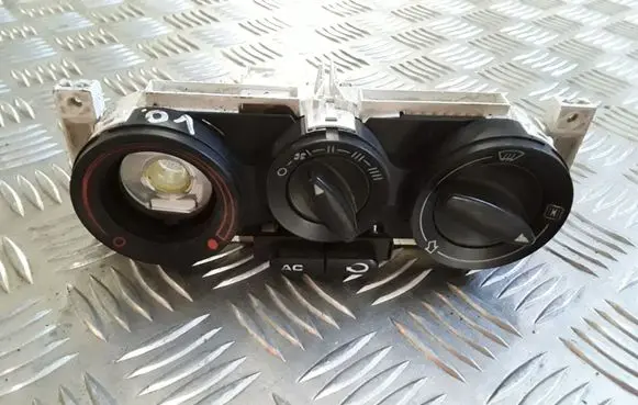 Seat Toledo II (1M) Climate control unit 1M0820045A
