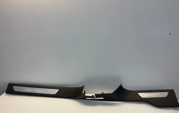 Porsche Cayenne (9Y0 9Y3) Front sill trim cover 760853846A