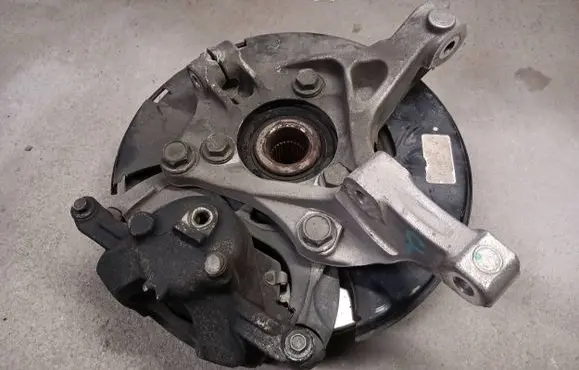 Chevrolet Volt I Front wheel hub spindle knuckle