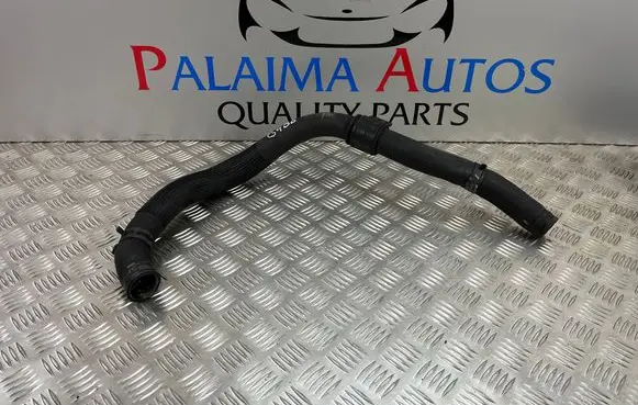 Coolant pipe/hose