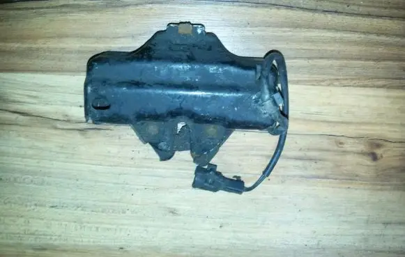 Lexus GS 300 400 430 Tailgate/trunk/boot lock/catch/latch