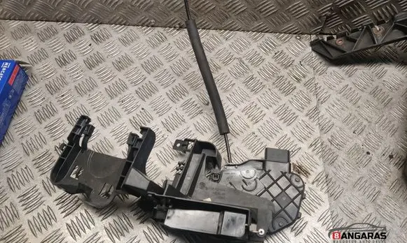 Front door lock
