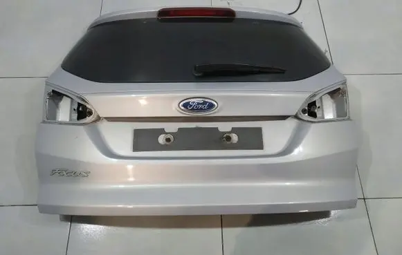 Ford Focus Tailgate/trunk/boot lid