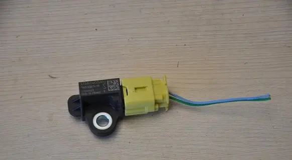Renault Kadjar Airbag deployment crash/impact sensor 988308947R