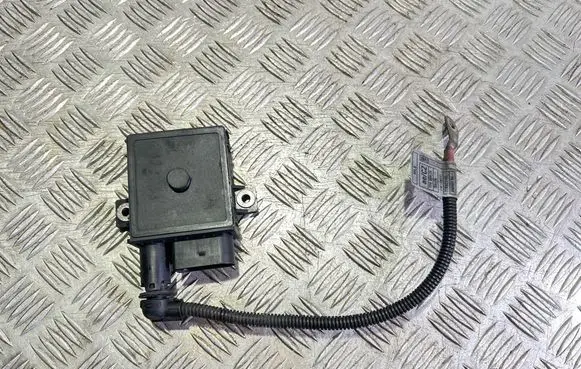 BMW 5 E60 E61 Glow plug pre-heat relay 0522140701