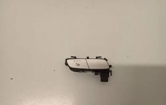 Mercedes-Benz C W205 Seat heating switch A2139057302 HW132000 SW133101