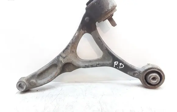Volvo XC90 Front lower control arm/wishbone