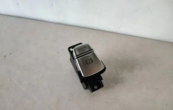 BMW 7 G11 G12 Hand parking brake switch 6847013