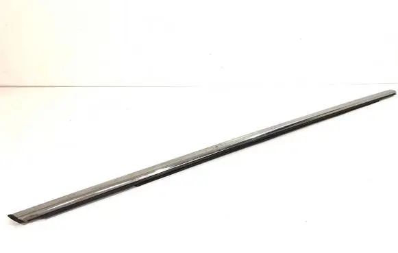 Peugeot 308 SW Front door glass trim molding 9677880980