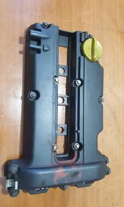 Opel Astra H Rocker cam cover 