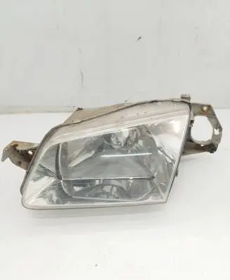 Mazda 323 Headlight/headlamp 1305630307