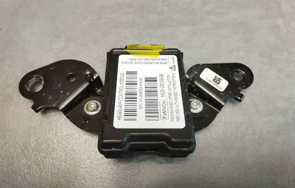 Volkswagen Amarok II Transfer box differential control unit ML3413C148AE