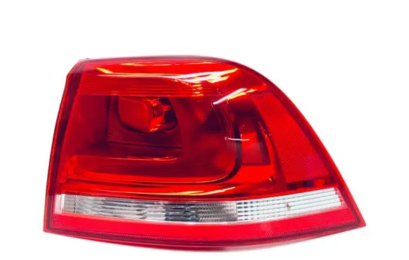 Volkswagen Touareg II Rear/tail lights 7P6945096D