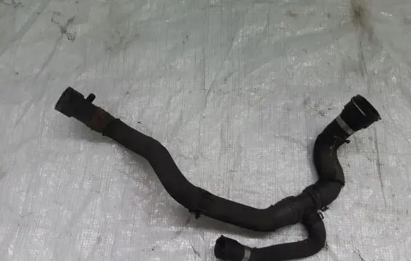 Audi A4 S4 B8 8K Engine coolant pipe/hose 8K0121049M