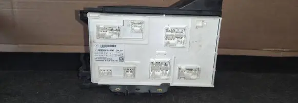 Mercedes-Benz CLA C117 X117 W117 Comfort/convenience module A1179012300 A2469021302