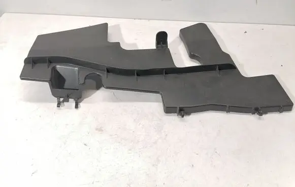 Toyota Avensis T270 Intercooler air guide/duct channel 5329305090