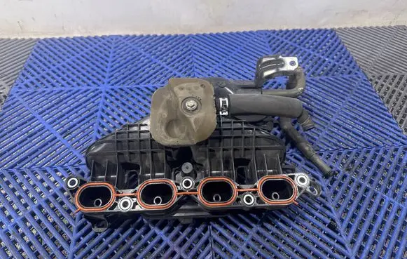 Toyota Yaris Intake manifold 1712021060