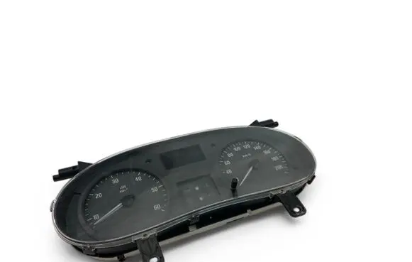 Opel Vivaro Speedometer (instrument cluster) 8200390135