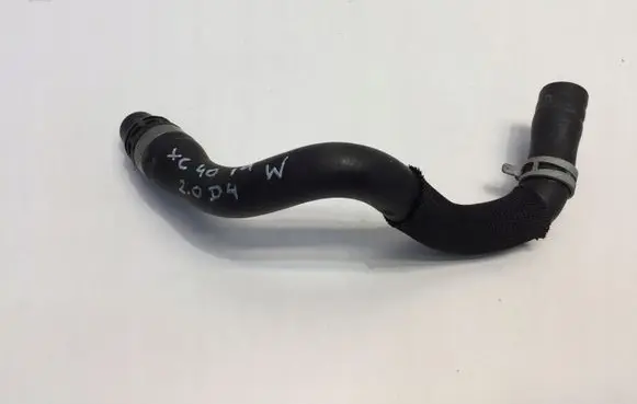 Volvo XC40 Engine coolant pipe/hose 31686818