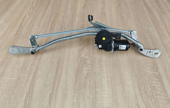 BMW 4 G22 G23 G24 G26 Front wiper linkage and motor 7427901