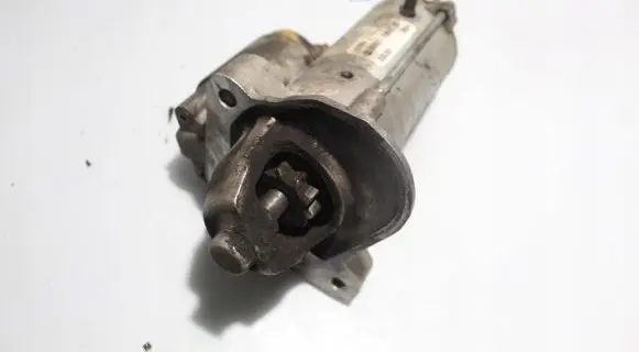 Ford Focus Starter motor 3M5T11000
