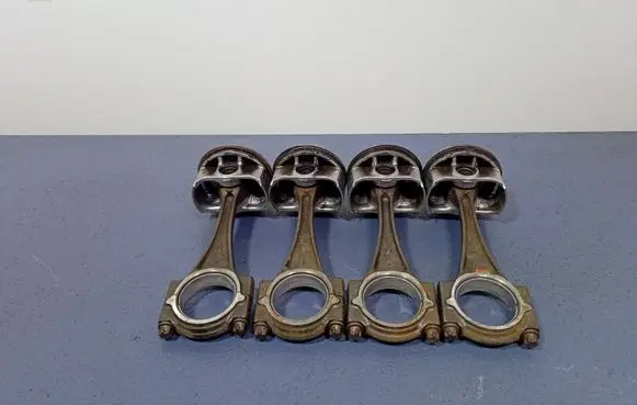 Mazda 3 II Piston 