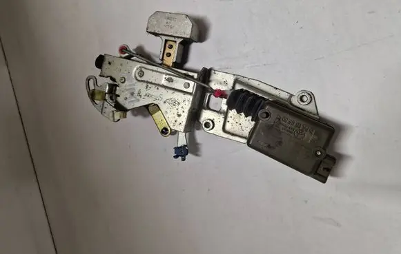 Opel Movano A Loading door lock 